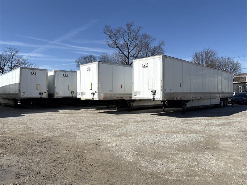 2012 Wabash National Semi Trailer   - Photo 1 - Rushville, IN 46173