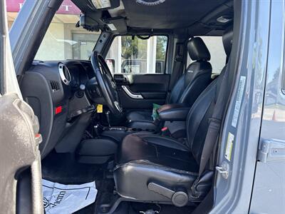 2015 Jeep Wrangler Unlimited Rubicon   - Photo 8 - Rushville, IN 46173