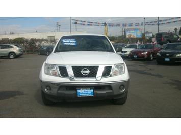 2009 Nissan Frontier SE V6   - Photo 2 - North Hollywood, CA 91606