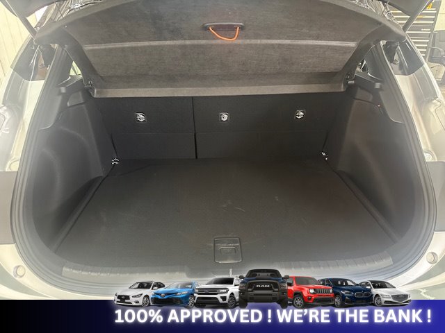 2025 Toyota Corolla Hatchback SE   - Photo 5 - Naples, FL 34112