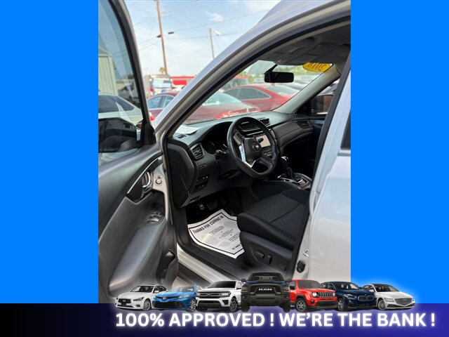 2017 Nissan Pathfinder S   - Photo 3 - Naples, FL 34112