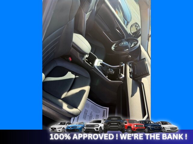 2022 Toyota RAV4 XLE Premium - Photo 7 - Naples, FL 34112