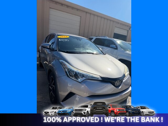 2018 Toyota C-HR XLE   - Photo 2 - Naples, FL 34112
