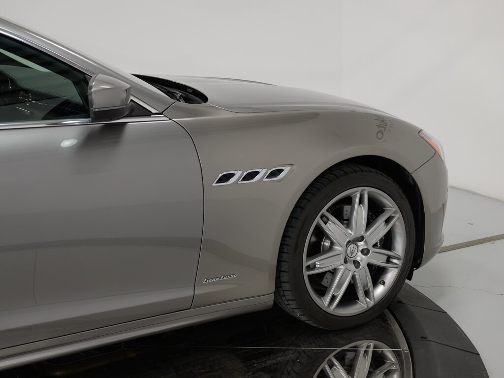 2021 Maserati Quattroporte S GranLusso $116K MSRP   - Photo 17 - Sarasota, FL 34243