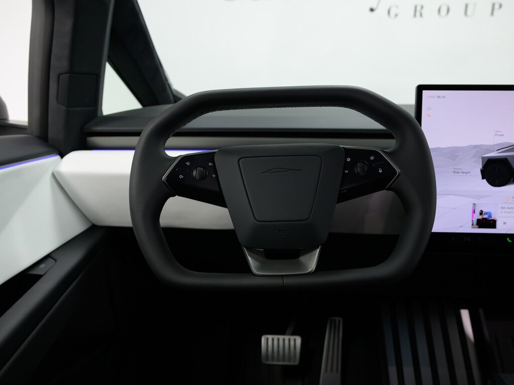 2024 Tesla Cybertruck Foundation Series AWD   - Photo 48 - Sarasota, FL 34243