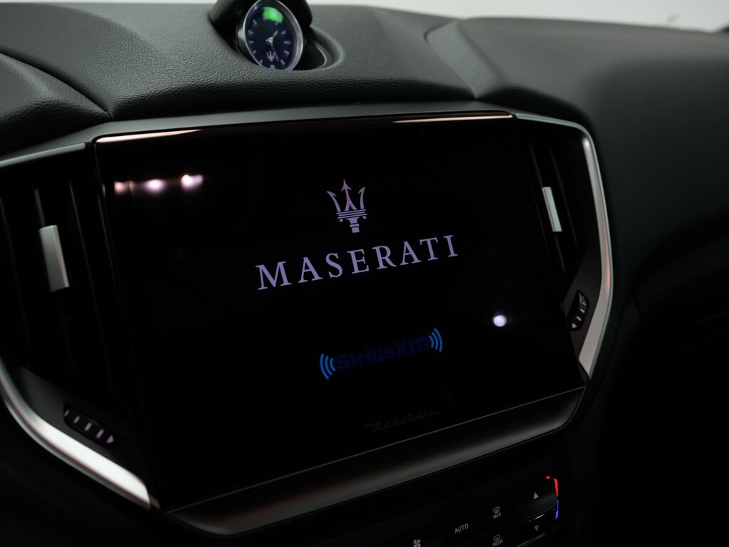2022 Maserati Ghibli Modena Nerissmo Pack   - Photo 50 - Sarasota, FL 34243