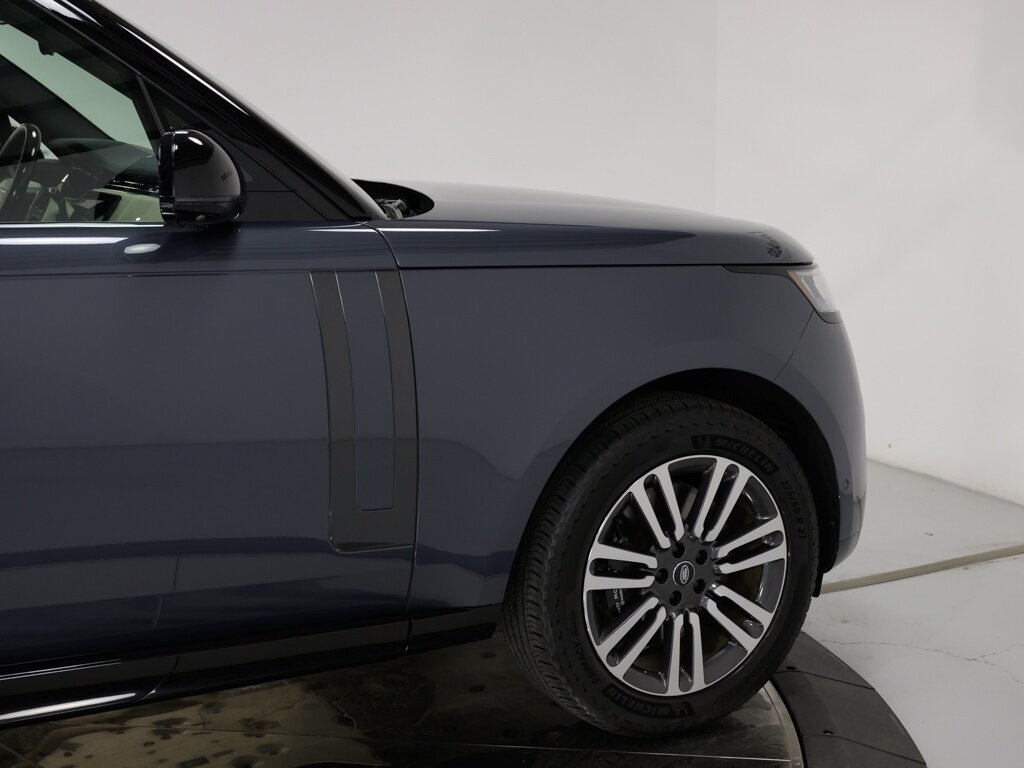 2024 Land Rover Range Rover V8 SE Shadow Exterior Pack Hot Climate Pack   - Photo 17 - Sarasota, FL 34243