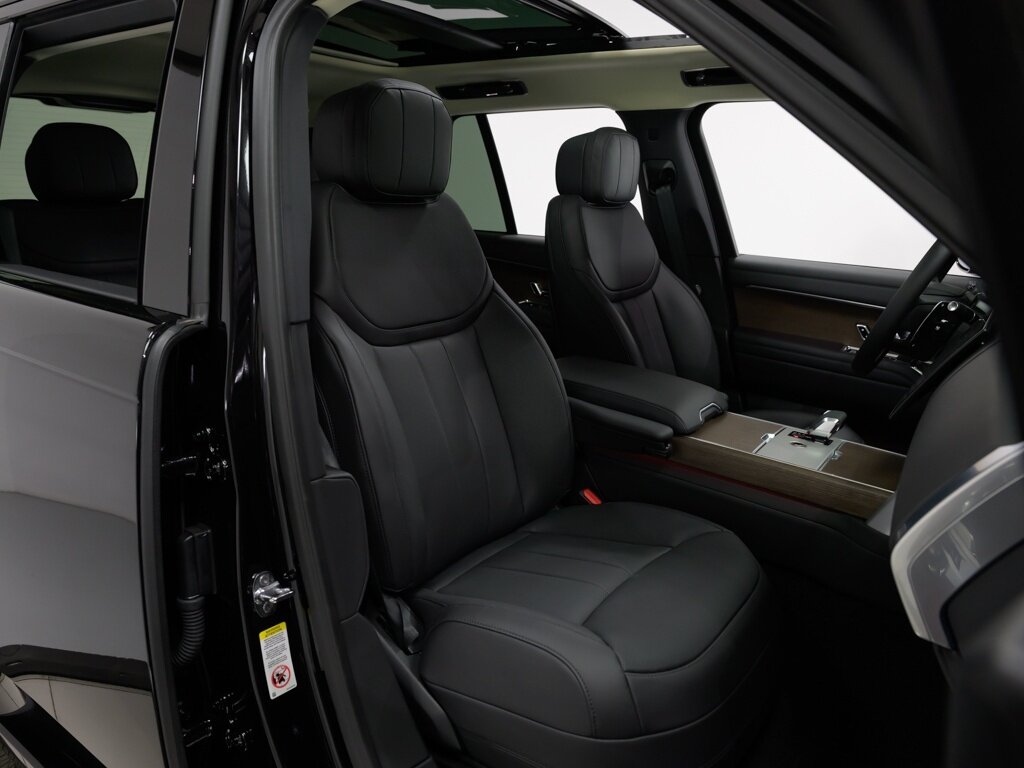 2024 Land Rover Range Rover SE 23 " Style 1075 Gloss Black Wheels   - Photo 41 - Sarasota, FL 34243