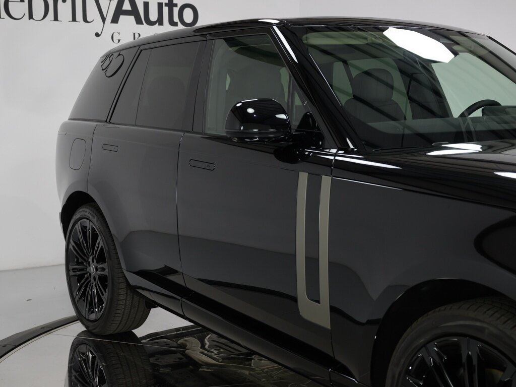 2024 Land Rover Range Rover SE 23 " Style 1075 Gloss Black Wheels   - Photo 15 - Sarasota, FL 34243