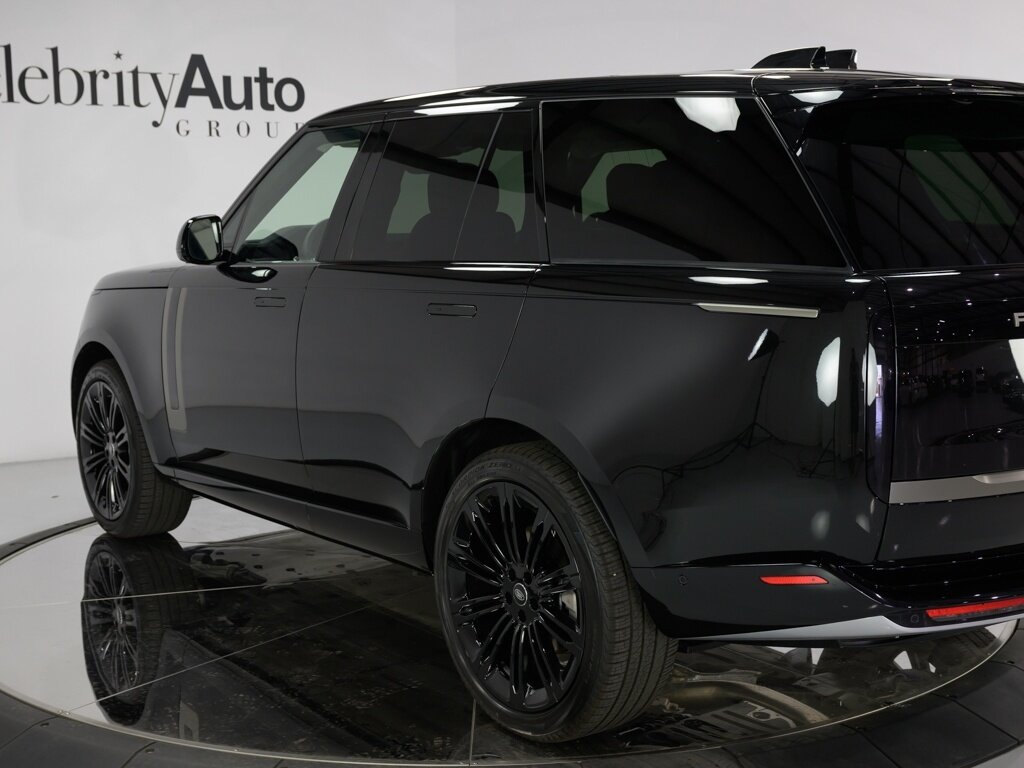 2024 Land Rover Range Rover SE 23 " Style 1075 Gloss Black Wheels   - Photo 23 - Sarasota, FL 34243