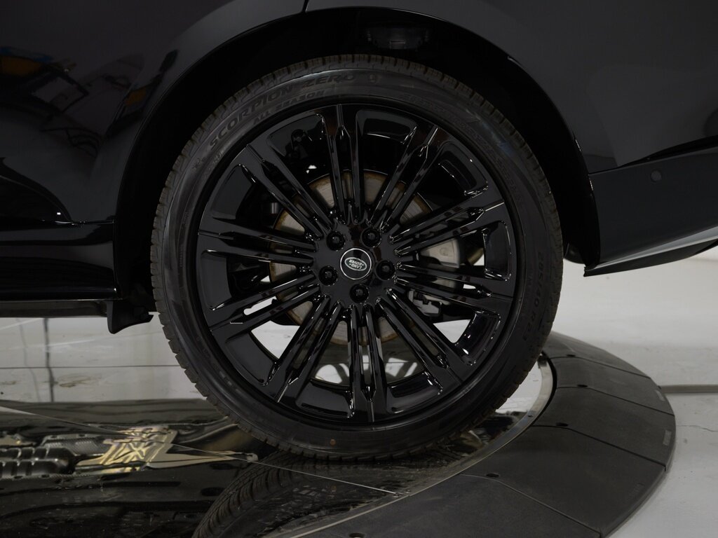 2024 Land Rover Range Rover SE 23 " Style 1075 Gloss Black Wheels   - Photo 33 - Sarasota, FL 34243