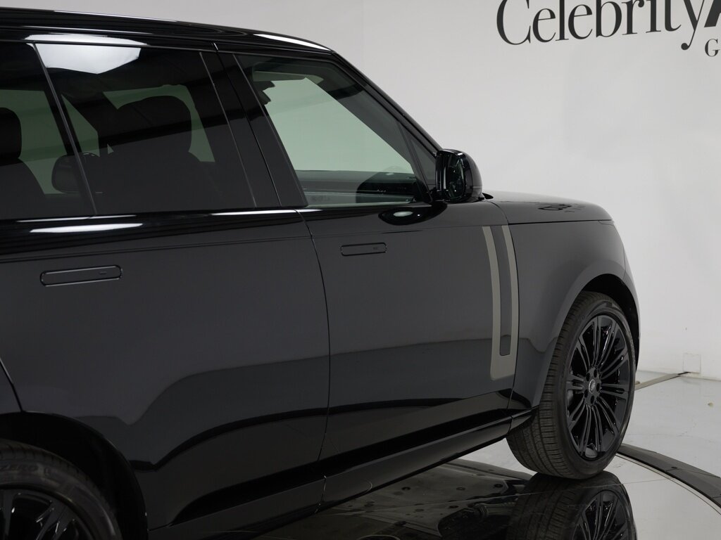 2024 Land Rover Range Rover SE 23 " Style 1075 Gloss Black Wheels   - Photo 26 - Sarasota, FL 34243