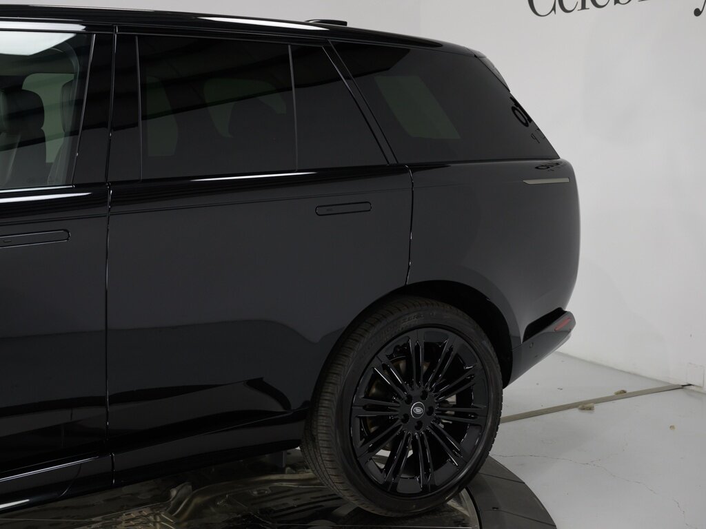 2024 Land Rover Range Rover SE 23 " Style 1075 Gloss Black Wheels   - Photo 29 - Sarasota, FL 34243