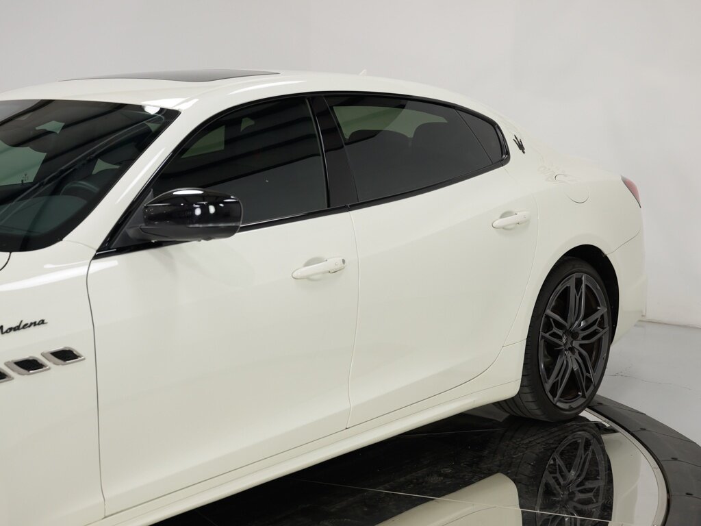 2022 Maserati Quattroporte Modena Comfort & Convenience Pack   - Photo 16 - Sarasota, FL 34243