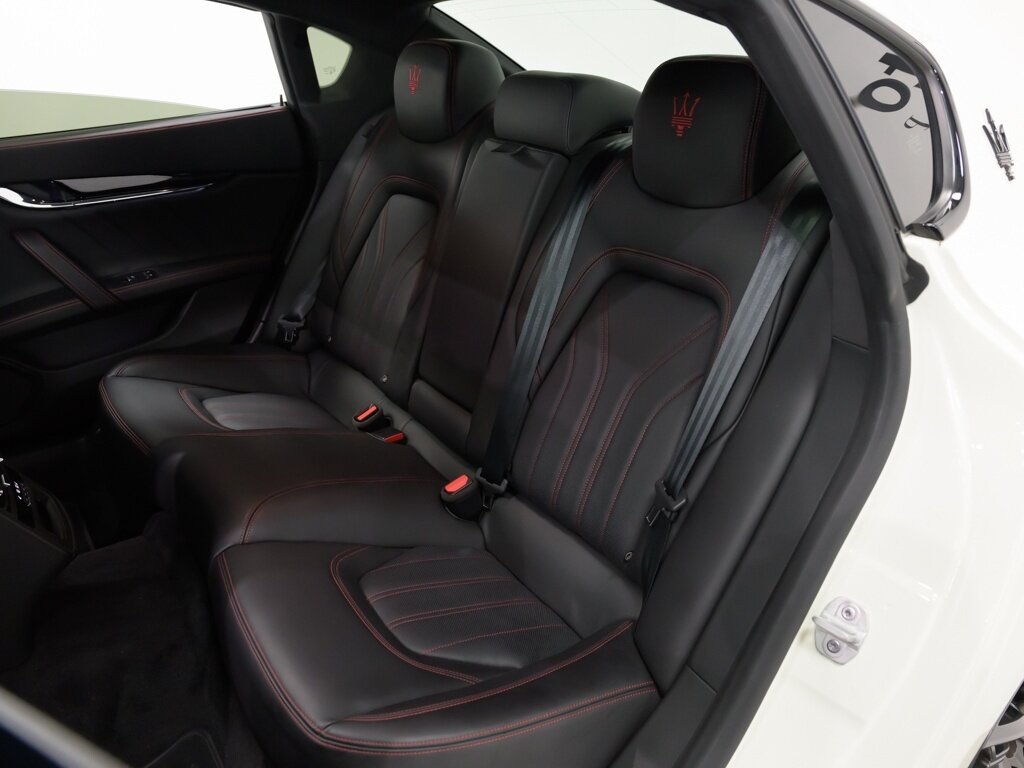 2022 Maserati Quattroporte Modena Comfort & Convenience Pack   - Photo 46 - Sarasota, FL 34243