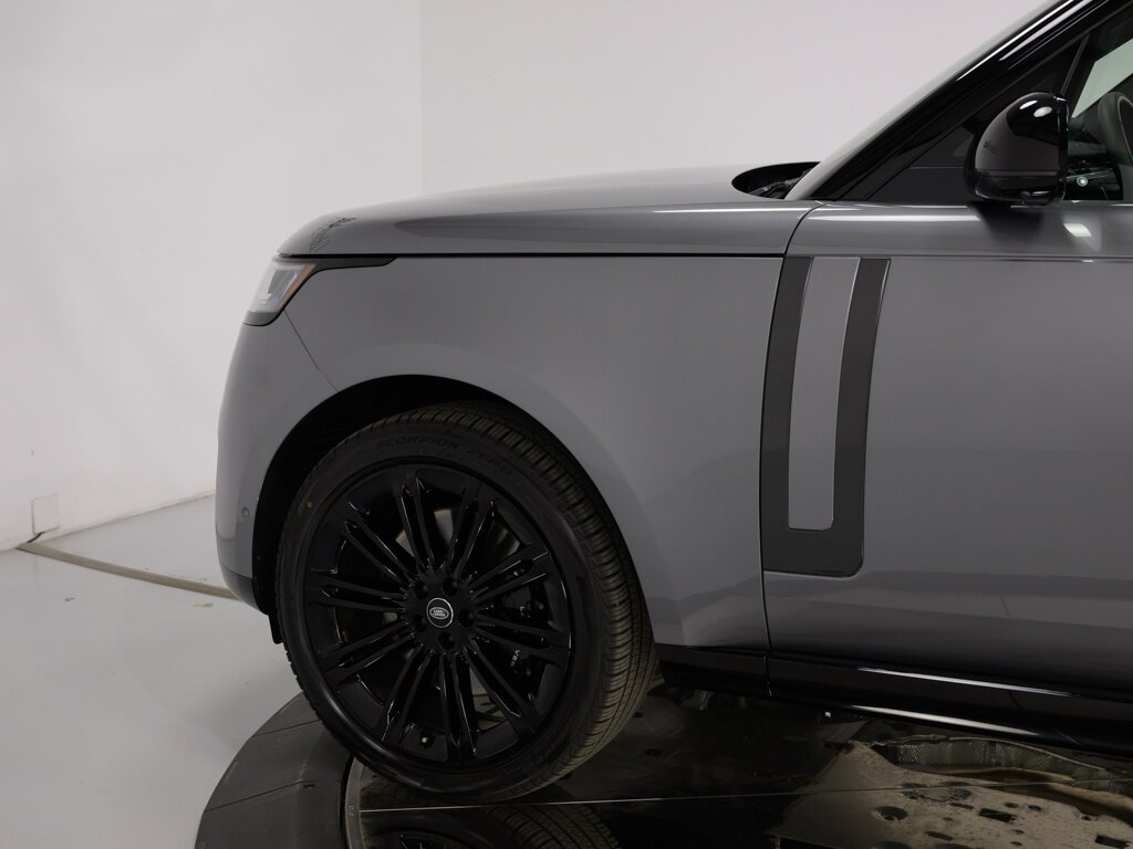 2024 Land Rover Range Rover SE 23 " Gloss Black Wheels   - Photo 18 - Sarasota, FL 34243