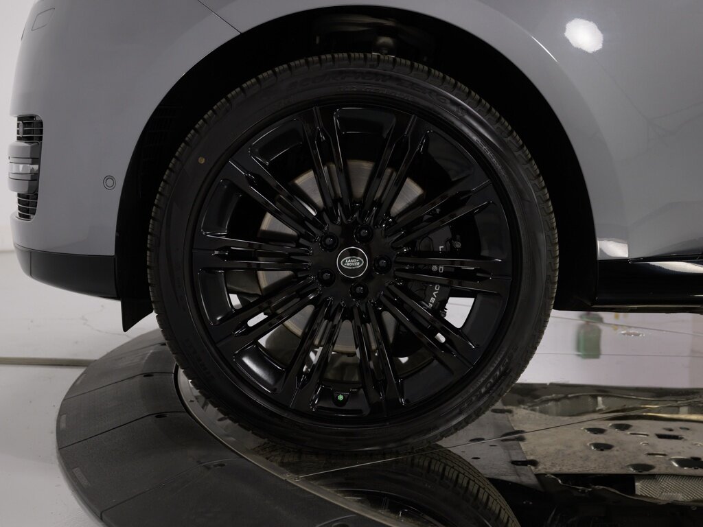 2024 Land Rover Range Rover SE 23 " Gloss Black Wheels   - Photo 32 - Sarasota, FL 34243