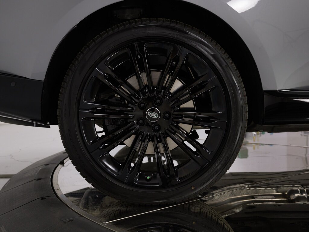 2024 Land Rover Range Rover SE 23 " Gloss Black Wheels   - Photo 35 - Sarasota, FL 34243