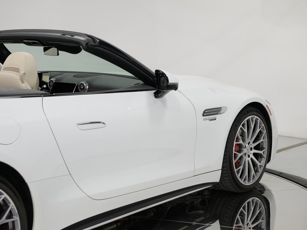 2022 Mercedes-Benz AMG SL55 Touring Line $146K MSRP   - Photo 35 - Sarasota, FL 34243