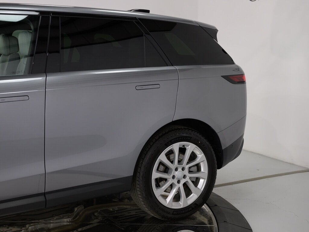 2024 Land Rover Range Rover Sport SE Cold Climate Pack   - Photo 29 - Sarasota, FL 34243