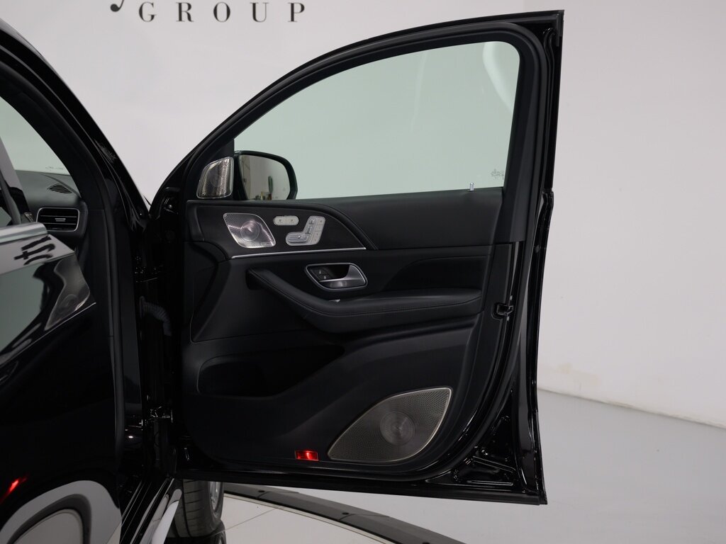 2022 Mercedes-Benz AMG GLE63S Burmester High-End 3D Sound HUD   - Photo 37 - Sarasota, FL 34243
