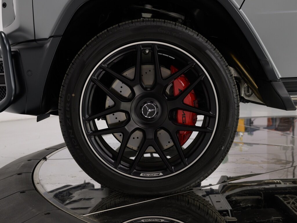 2024 Mercedes-Benz AMG G63 MANUFAKTUR Interior Package 22 " AMG Wheels   - Photo 32 - Sarasota, FL 34243