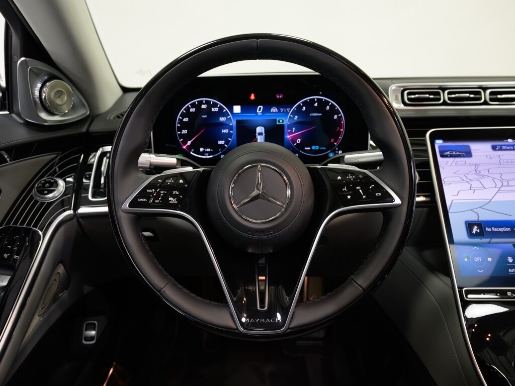 2022 Mercedes-Benz Maybach S580 4MATIC Two-Tone Finish   - Photo 49 - Sarasota, FL 34243