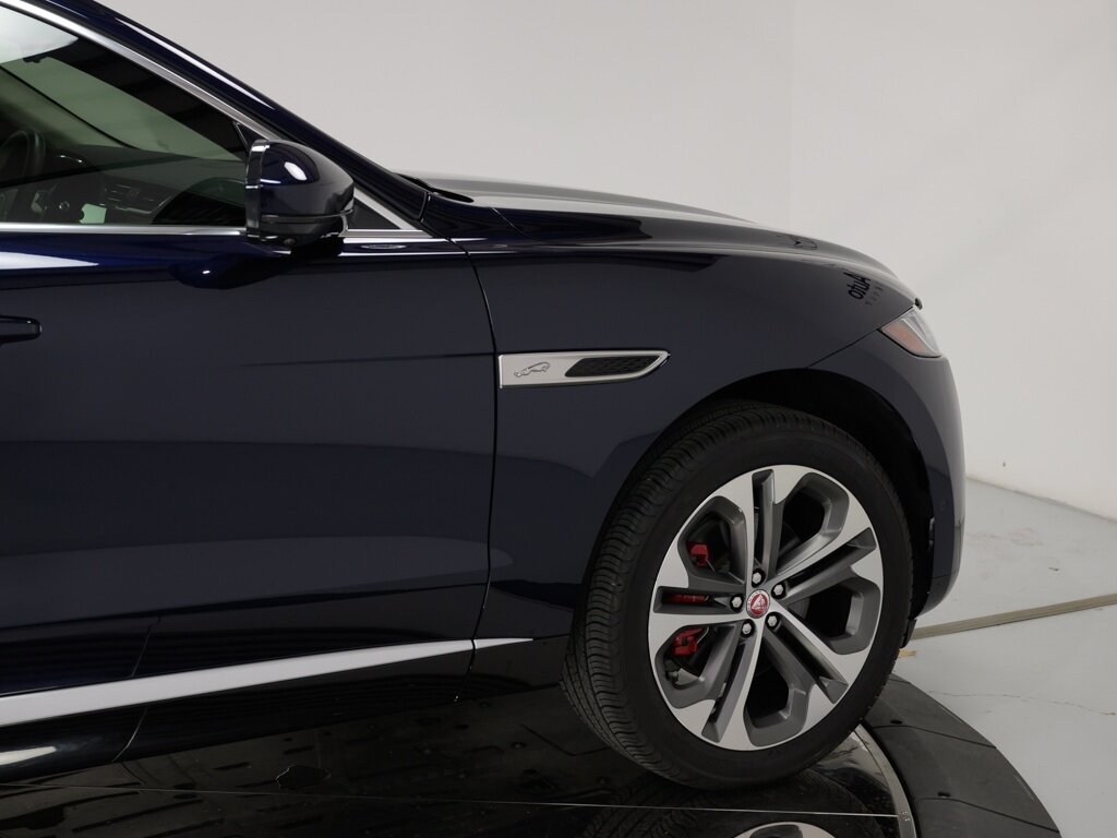 2021 Jaguar F-Pace S AWD SVO Premium Palette Exterior $67K MSRP   - Photo 17 - Sarasota, FL 34243