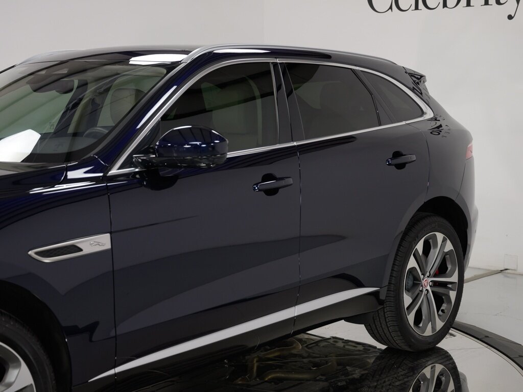 2021 Jaguar F-Pace S AWD SVO Premium Palette Exterior $67K MSRP   - Photo 16 - Sarasota, FL 34243