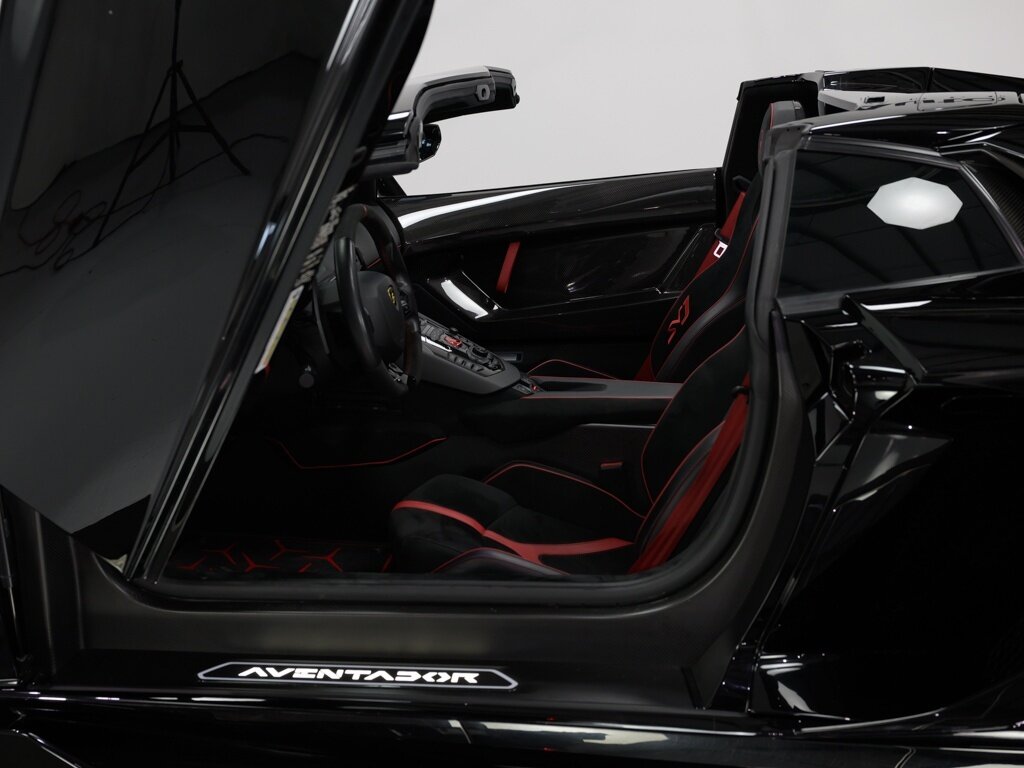 2021 Lamborghini Aventador SVJ Roadster Style Pack Leirion Forged Wheels   - Photo 45 - Sarasota, FL 34243