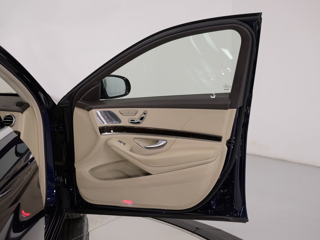 2020 Mercedes-Benz S560 Driver Assist Premium Package   - Photo 37 - Sarasota, FL 34243
