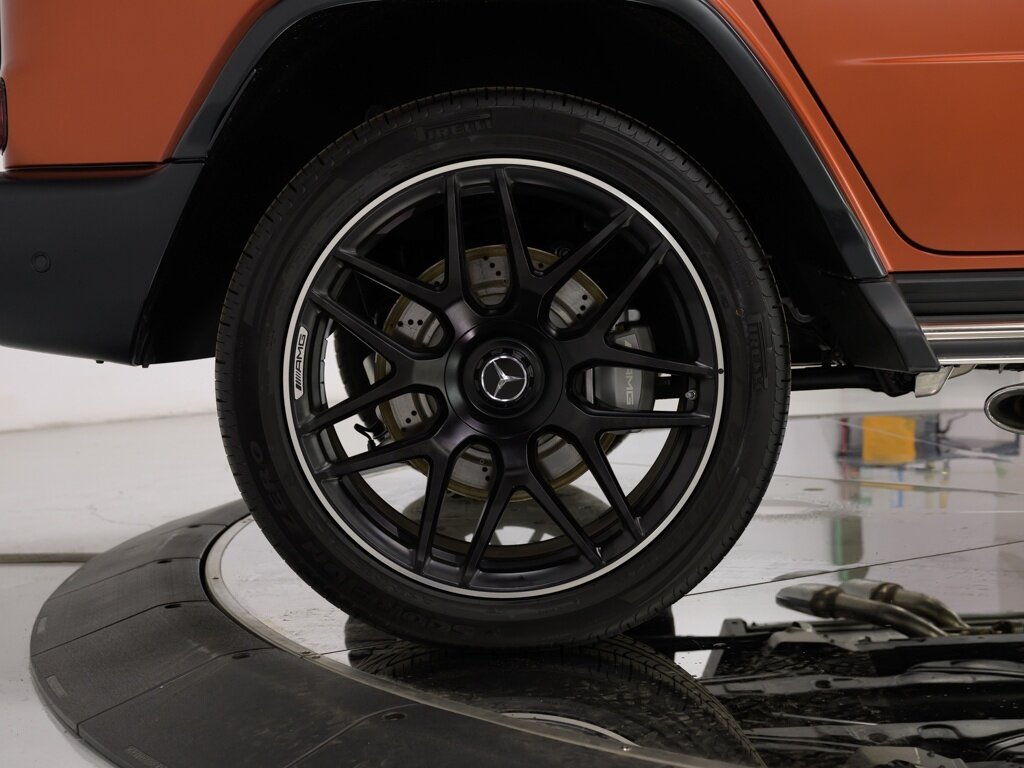 2024 Mercedes-Benz AMG G63 Manufaktur Exclusive Edition $221,950 MSRP   - Photo 35 - Sarasota, FL 34243
