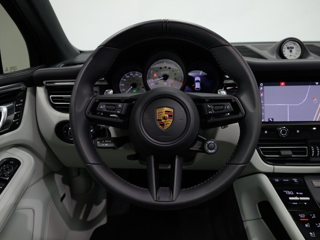 2022 Porsche Macan GTS Sport Chrono Package $101K MSRP   - Photo 46 - Sarasota, FL 34243