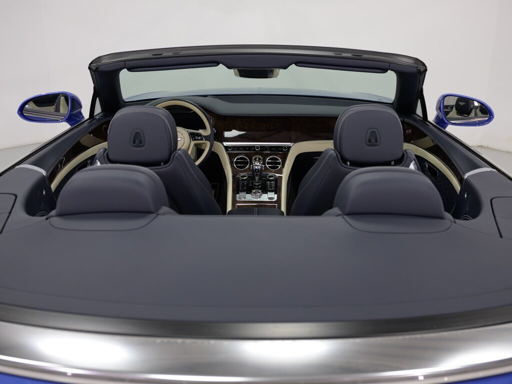 2020 Bentley Continental GT V8 Mulliner Rotating Display   - Photo 65 - Sarasota, FL 34243