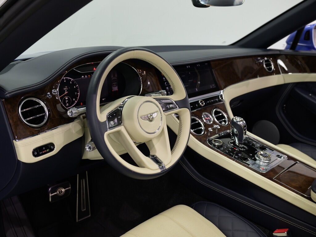 2020 Bentley Continental GT V8 Mulliner Rotating Display   - Photo 52 - Sarasota, FL 34243