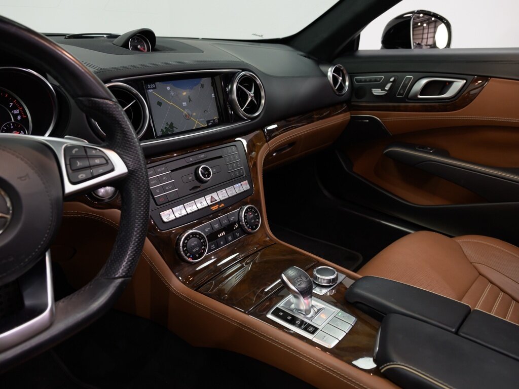 2017 Mercedes-Benz SL450 $96K MSRP   - Photo 52 - Sarasota, FL 34243