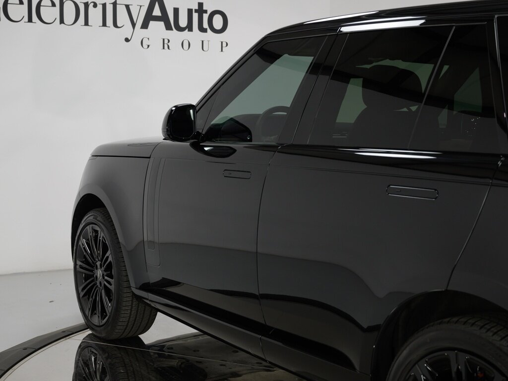 2024 Land Rover Range Rover SE 23 " Style 1075 Gloss Black Wheels   - Photo 27 - Sarasota, FL 34243