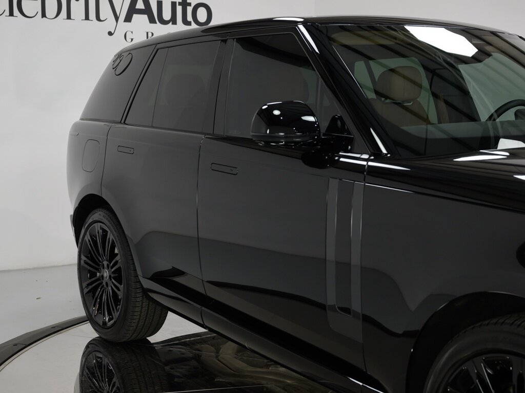 2024 Land Rover Range Rover SE 23 " Style 1075 Gloss Black Wheels   - Photo 15 - Sarasota, FL 34243