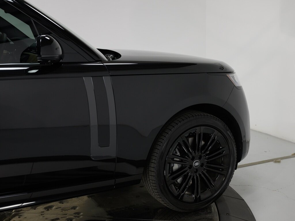 2024 Land Rover Range Rover SE 23 " Style 1075 Gloss Black Wheels   - Photo 17 - Sarasota, FL 34243
