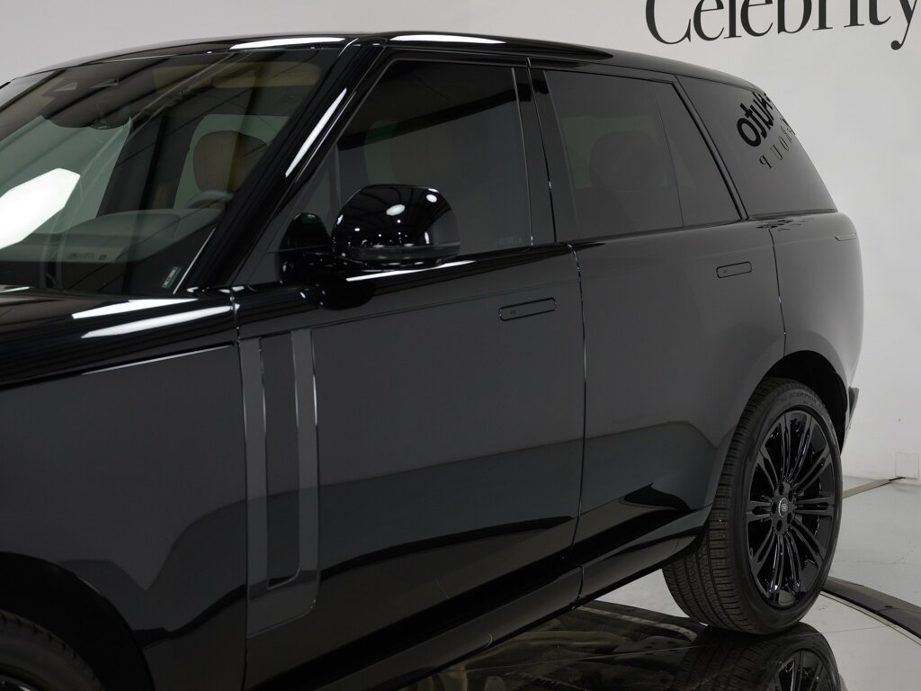 2024 Land Rover Range Rover SE 23 " Style 1075 Gloss Black Wheels   - Photo 16 - Sarasota, FL 34243