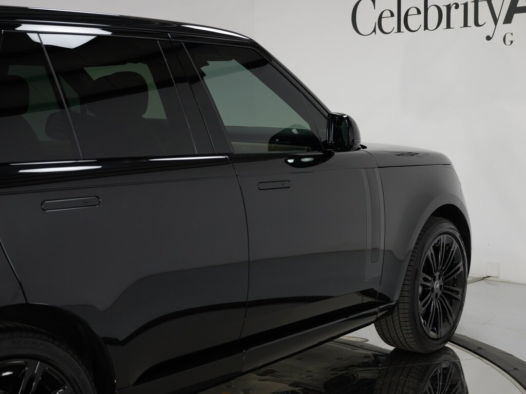 2024 Land Rover Range Rover SE 23 " Style 1075 Gloss Black Wheels   - Photo 26 - Sarasota, FL 34243