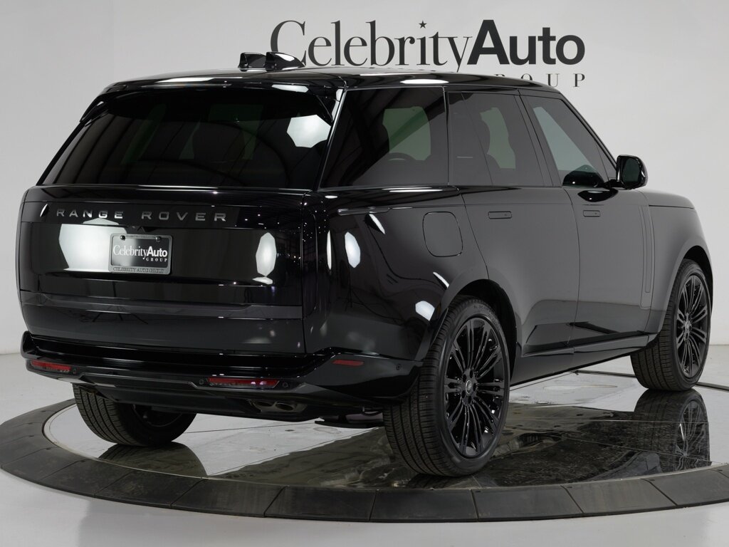 2024 Land Rover Range Rover SE 23 " Style 1075 Gloss Black Wheels   - Photo 7 - Sarasota, FL 34243