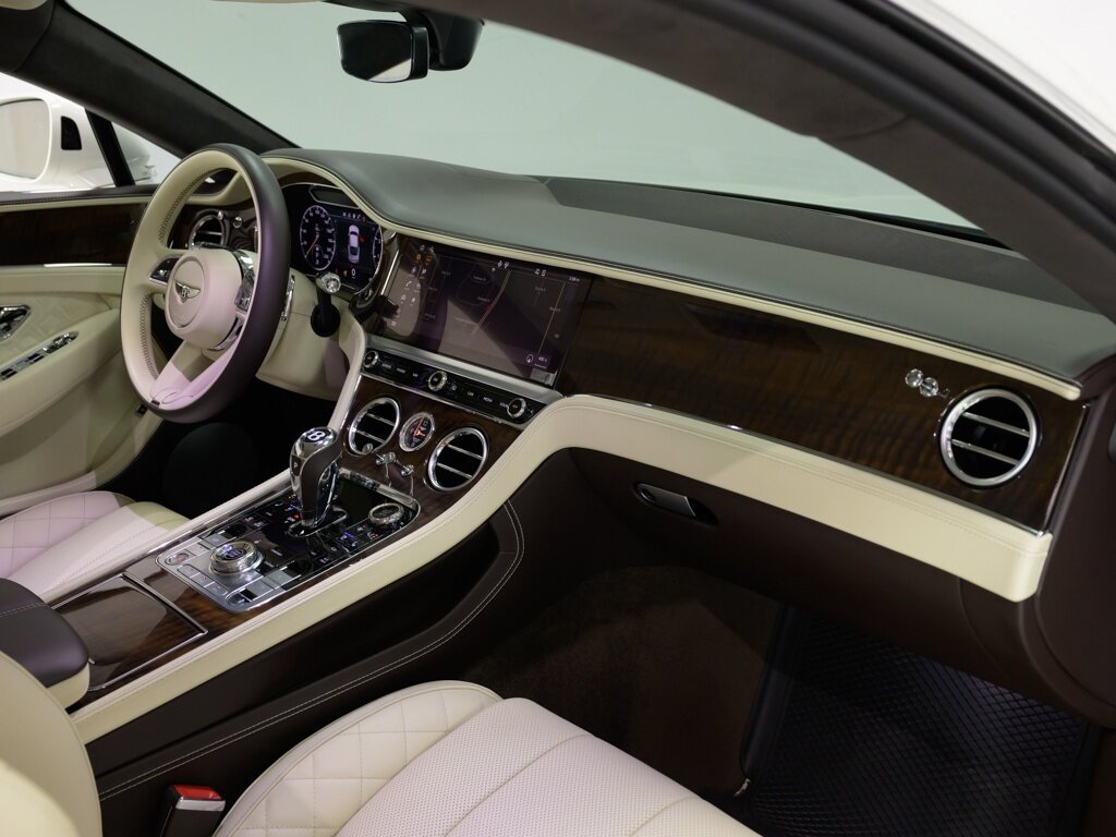 2022 Bentley Continental GT V8 Mulliner $260K MSRP   - Photo 49 - Sarasota, FL 34243