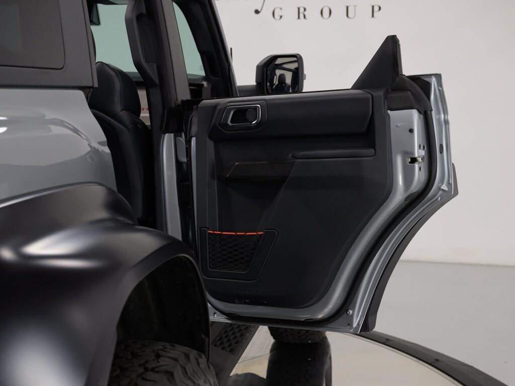 2023 Ford Bronco Raptor Interior Carbon Fiber 17 " KMC wheels   - Photo 48 - Sarasota, FL 34243