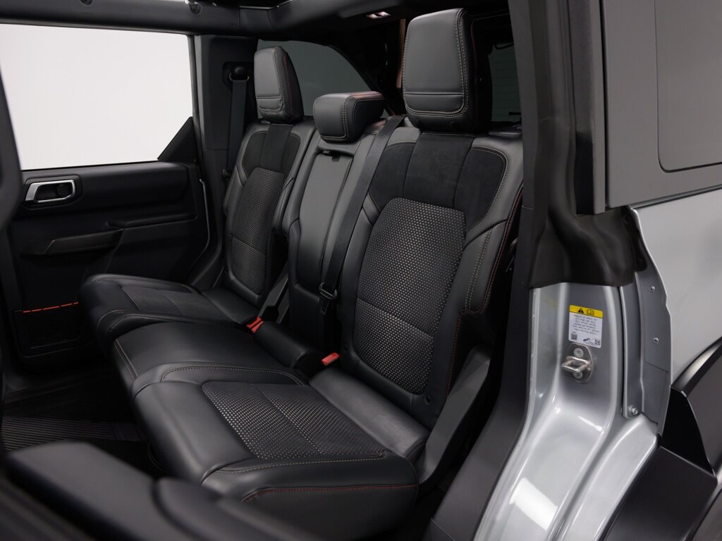 2023 Ford Bronco Raptor Interior Carbon Fiber 17 " KMC wheels   - Photo 53 - Sarasota, FL 34243