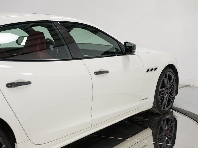 2021 Maserati Quattroporte S GranSport $129K MSRP photo