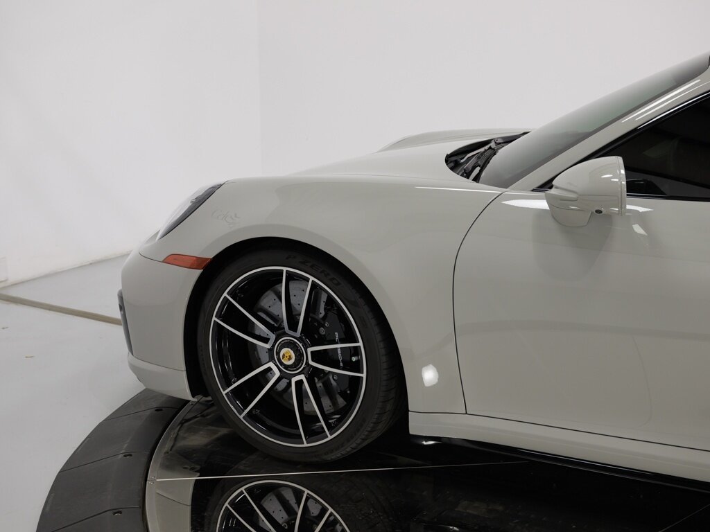 2022 Porsche 911 Turbo S Exclusive Manufaktur Leather $263K MSRP   - Photo 18 - Sarasota, FL 34243