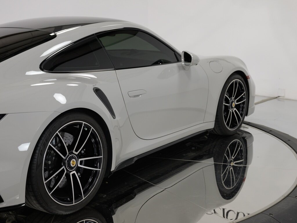 2022 Porsche 911 Turbo S Exclusive Manufaktur Leather $263K MSRP   - Photo 24 - Sarasota, FL 34243