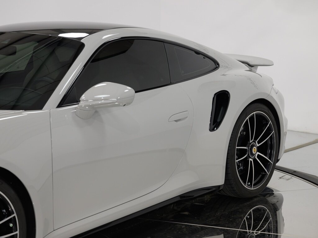 2022 Porsche 911 Turbo S Exclusive Manufaktur Leather $263K MSRP   - Photo 16 - Sarasota, FL 34243