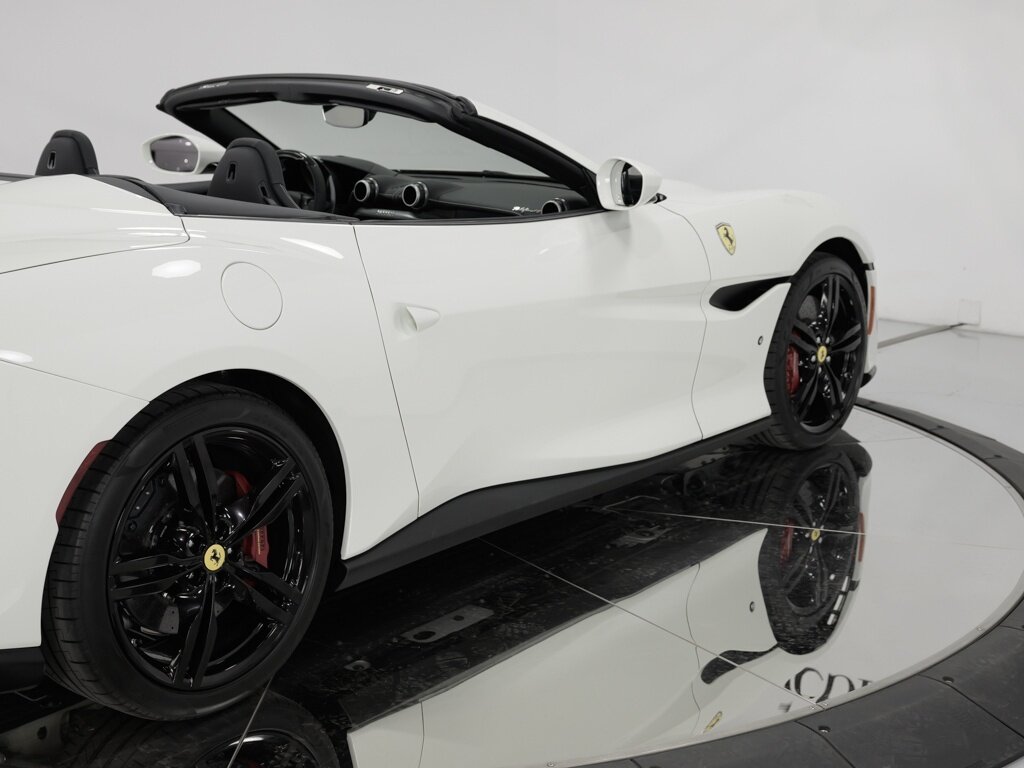 2023 Ferrari Portofino M Carbon Fiber Wheel Leds Magneride Dual Mode Susp   - Photo 33 - Sarasota, FL 34243